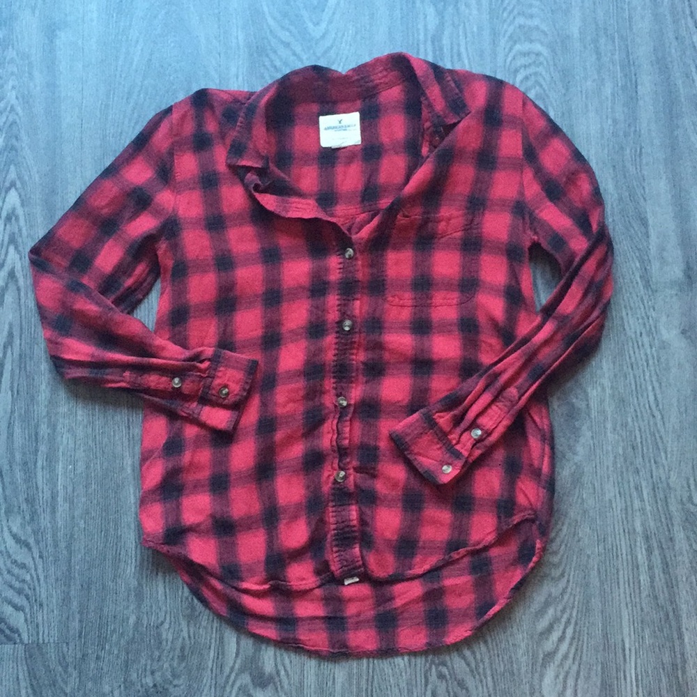 American Eagle Button Up